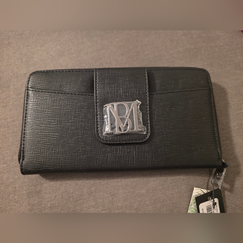 NWT Badgley Mischka Black Vegan Leather Wallet with Silver Logo